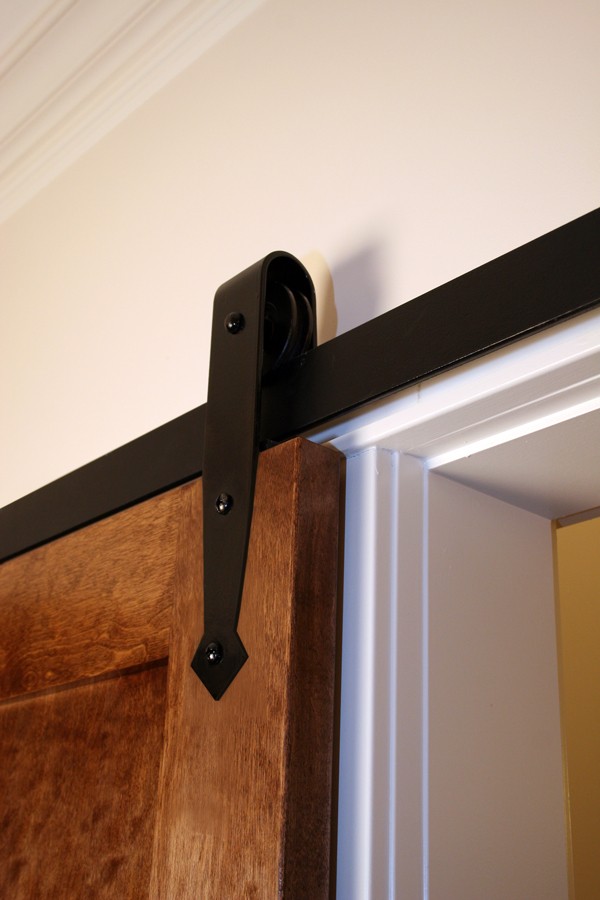 Single Door Flat Track Kit with Arrowhead Hangers Single Door Flat Track Kit with Arrowhead Hangers